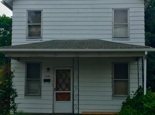 318 Spruce St, Moosic, PA 18507