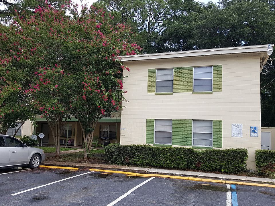 1st image of 1137 Woodruff Ave #10