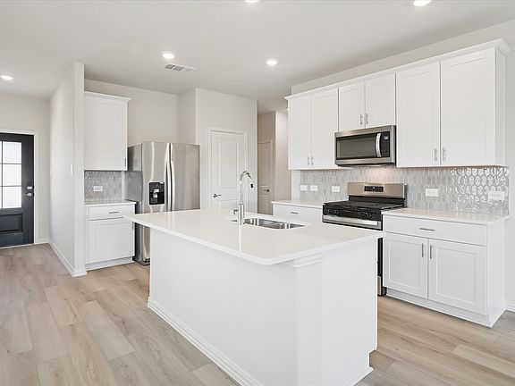 5th image of 4127 Lavon Dr