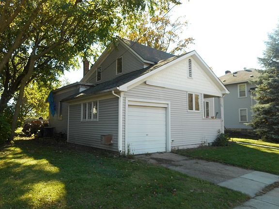 3rd image of 318 N 4th St