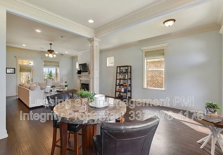 308 Overbrook Dr — Photo 3