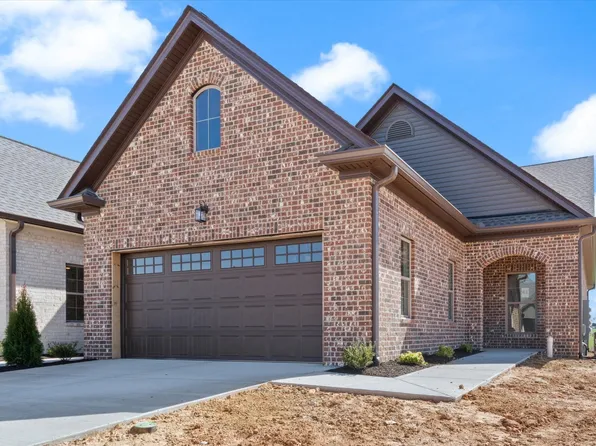 456 W Foxrun #1, Springfield, TN 37172