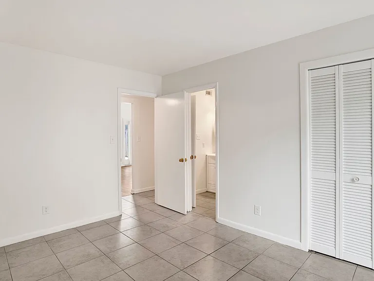 4707 Huron Dr — Photo 19