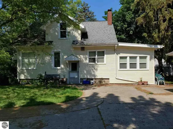 1015 E High St, Mount Pleasant, MI 48858