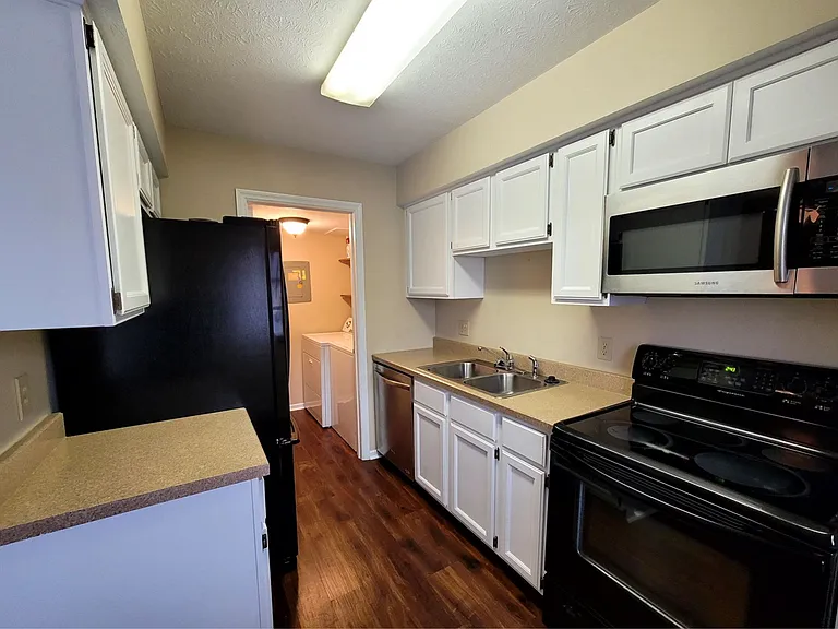 3407 Spanish Villa Dr #1 — Photo 7