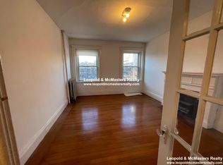 30 Medfield St APT 1M, Boston, MA 02215