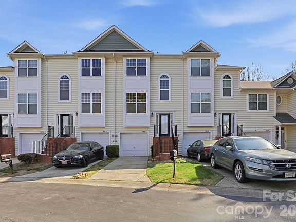 2nd image of 2814 Avalon Loop Rd