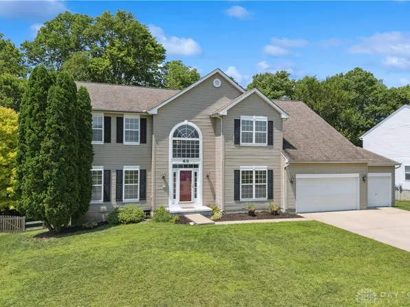 65 W Waterbury Dr, Springboro, OH 45066