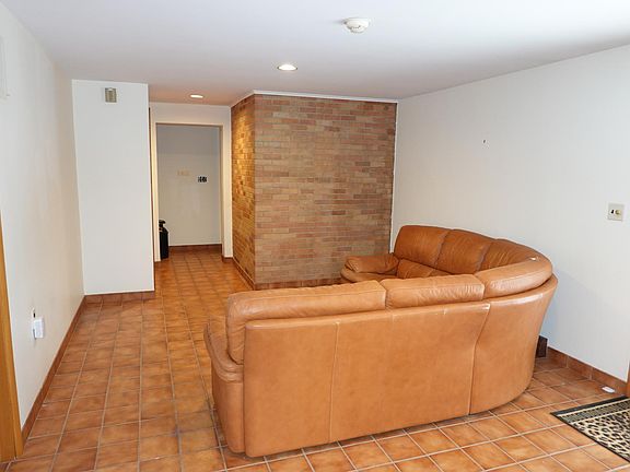 2nd image of 390 Lebrun Rd