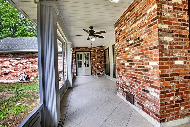 401 Starling Dr — Photo 5