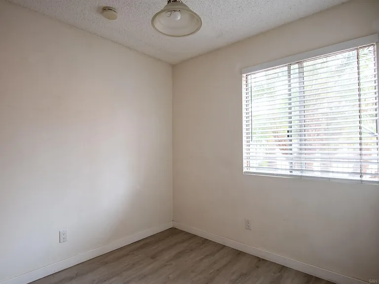 3513 Herman Ave — Photo 5