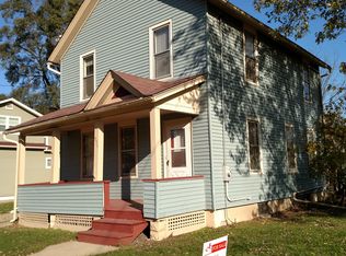 554 Bangs St, Aurora, IL 60505