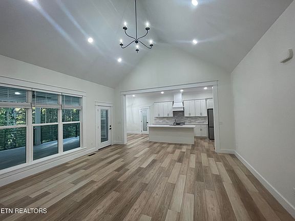 5th image of 126 Utsesti Way