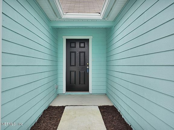 4th image of 3440 VILLAGE PARK Drive