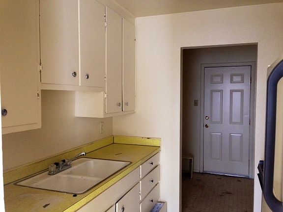 4th image of 425 Mesilla St SE APT A
