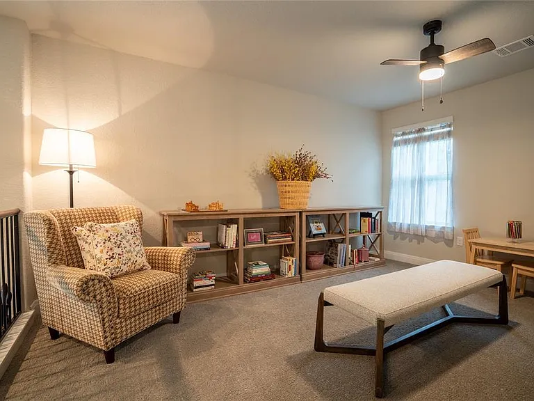 1215 Davis St — Photo 24