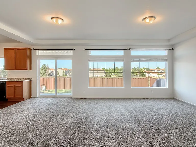 4595 N Picadilly Ct — Photo 8