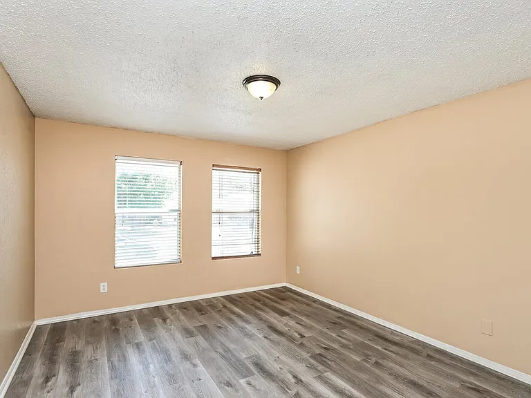 5213 Bedfordshire Dr — Photo 13