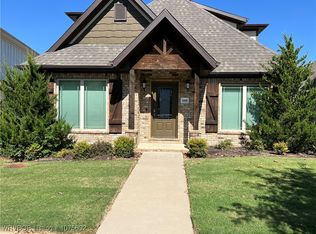 3448 W Cork Ln, Fayetteville, AR 72704