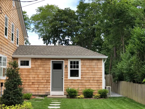 https://photos.zillowstatic.com/fp/cef06e509904402c94ca6c2c285016cb-p_e.webp