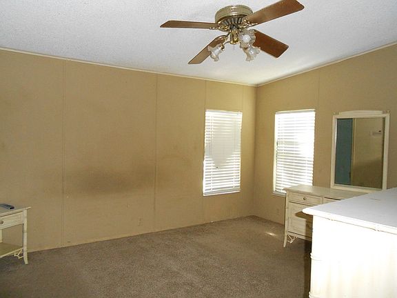 5th image of 365 Smallwood Dr