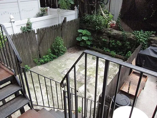 Rented by Sky Management | media 81