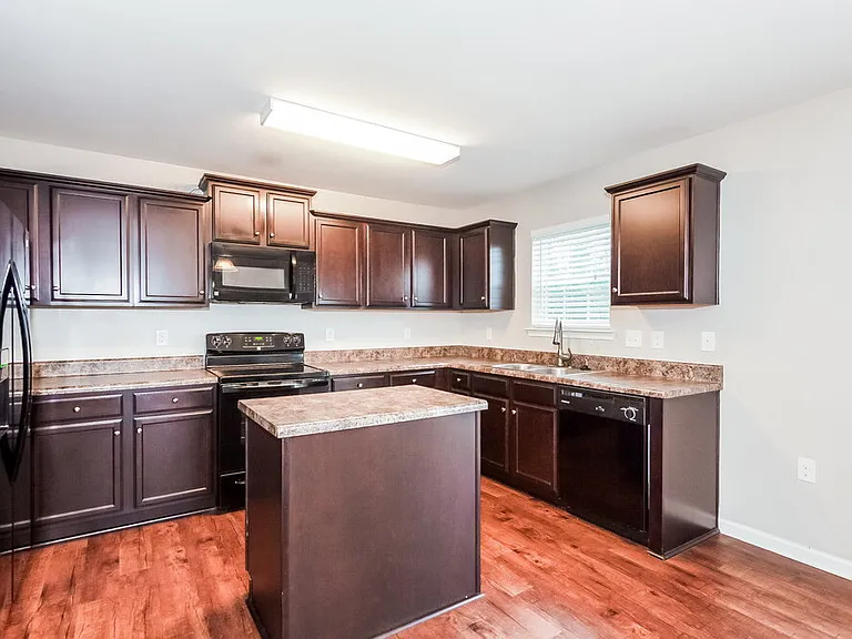 4905 Broad Leaf Ct — Photo 8