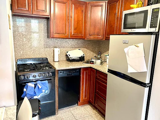 Rented by Corcoran | media 13