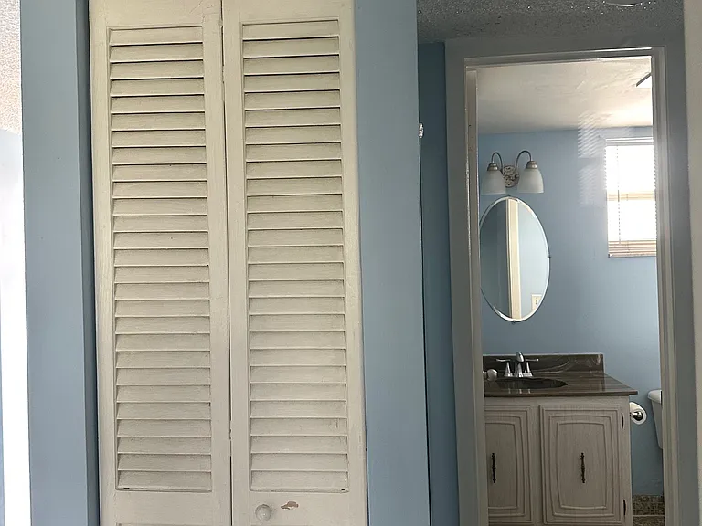 729 Lori Dr #202 — Photo 7