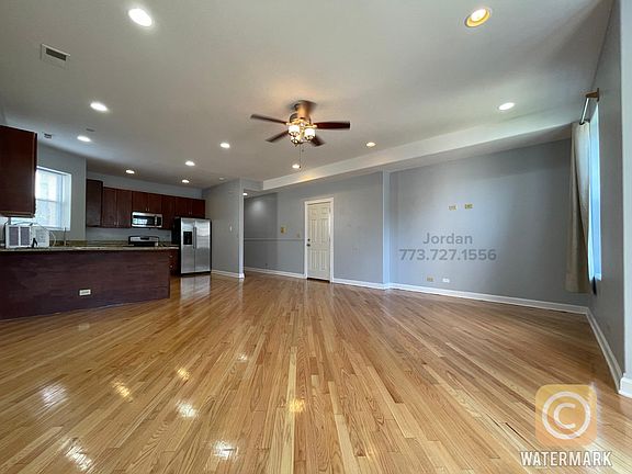3rd image of 6037 S Indiana Ave Unit 1N