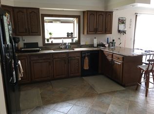 1111 Oakville Waltz Rd, New Boston, MI 48164