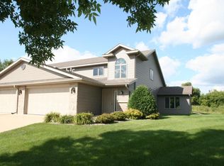 642 Southern Woods Cir SW, Rochester, MN 55902