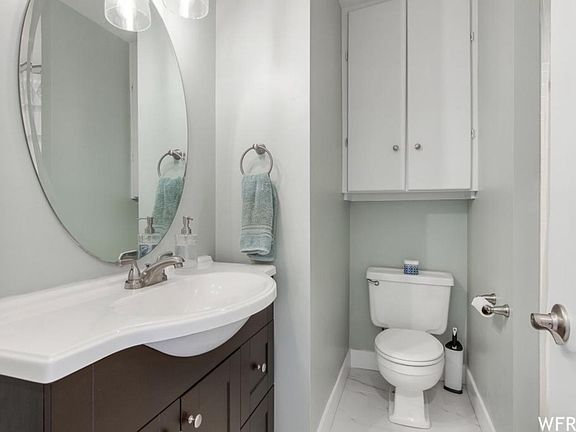 3rd image of 1531 E Dawn Dr
