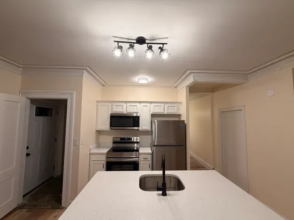 155 W Main St APT 2, Milford, CT 06460