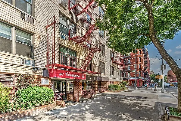 Rented by Oxford Property Group | media 2