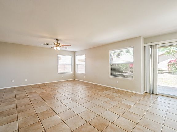 5th image of 1036 W Olive Ave