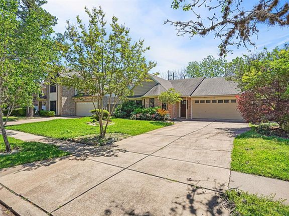 3rd image of 4634 Sunshine Drive
