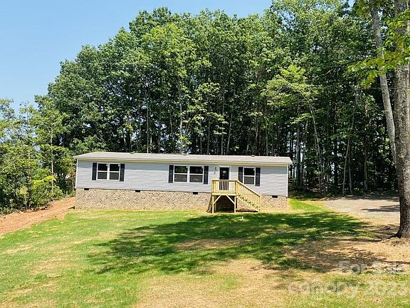 3rd image of 175 Hidden Brook Dr