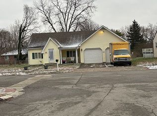 215 Eikenberry St, Greenfield, IN 46140