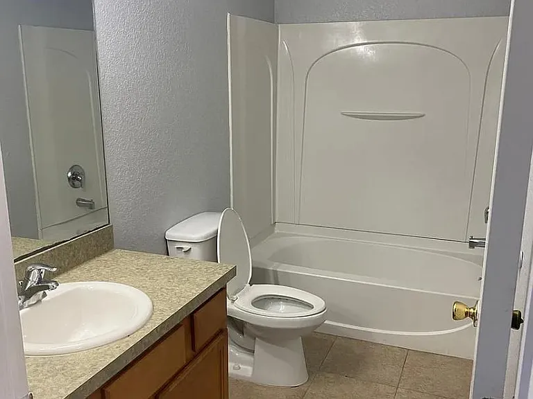 Unit Photo