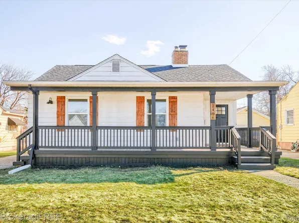 2406 E Court St, Flint, MI 48503