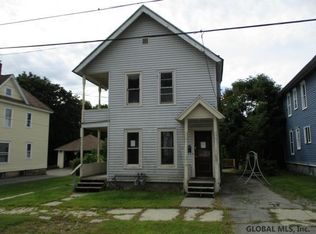 11 6th St, Gloversville, NY 12078