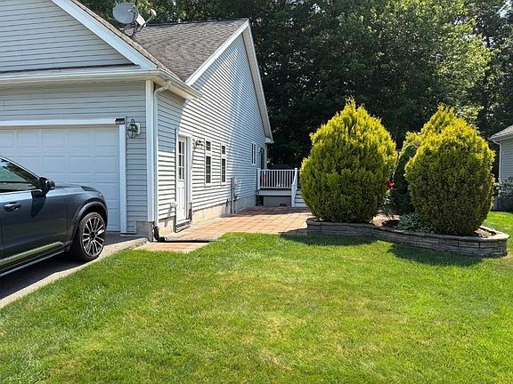 2nd image of 46 Alexandras Way