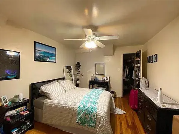 329 East 63rd Street image 1 of 8