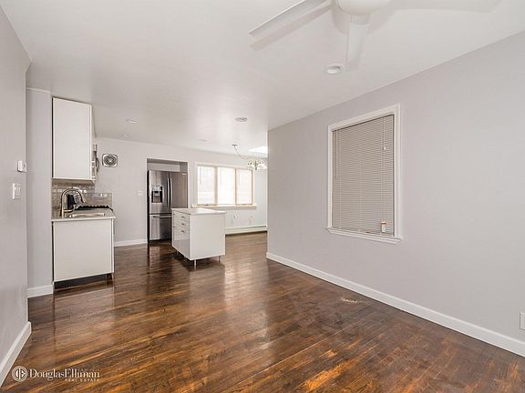 4th image of 696 Naple Ave