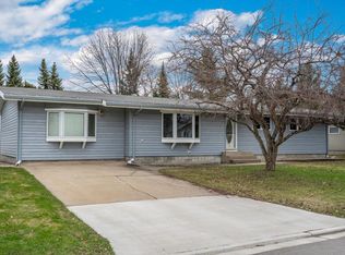 2104 S 12th Ave, Virginia, MN 55792