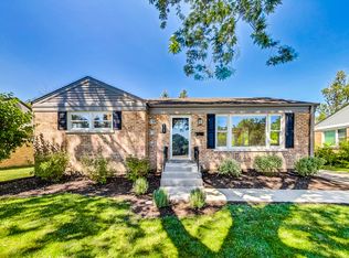 830 Shermer Rd, Glenview, IL 60025