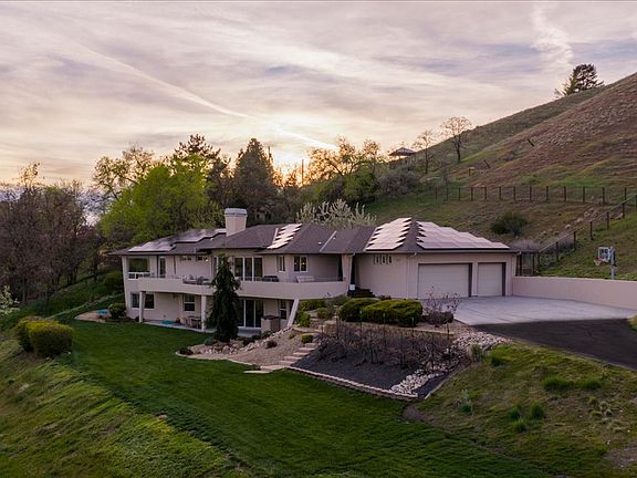 2nd image of 4275 N 36th St