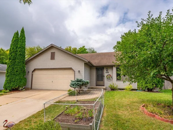 2726 Fell Rd, Madison, WI 53713