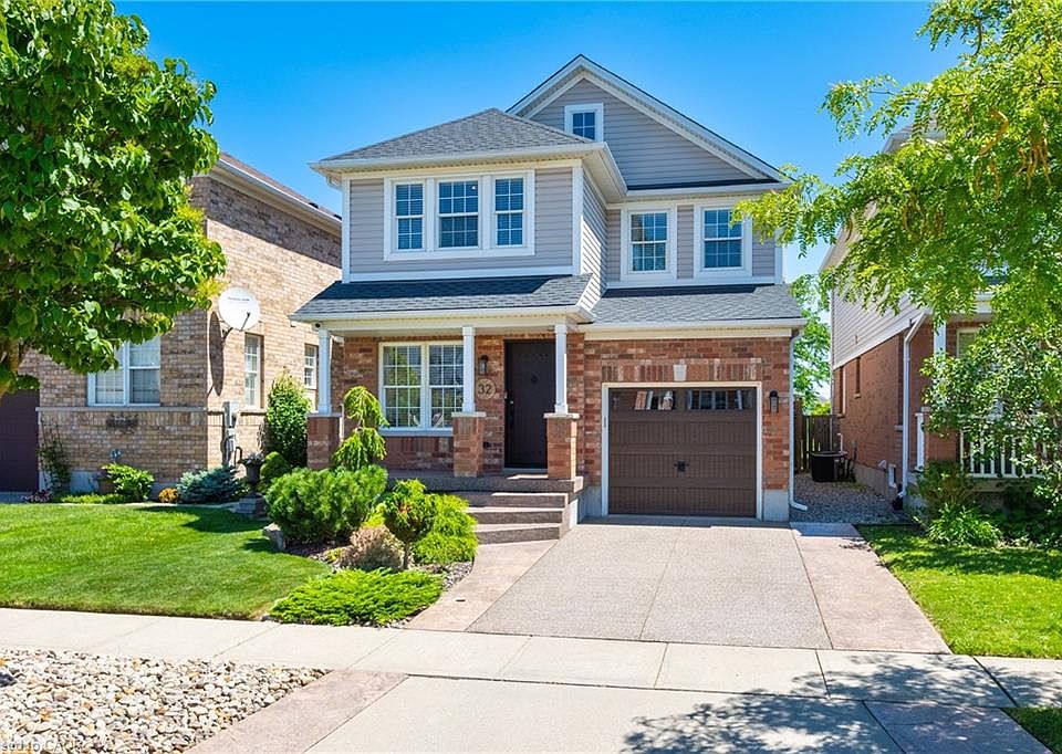 1st image of 32 Bloomington Dr